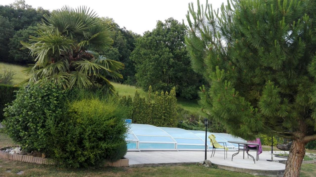 Misaka Villa Jouy-sur-Eure Exterior foto